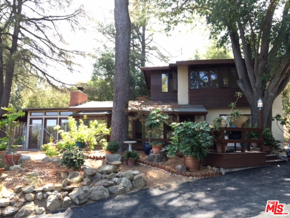 20970 Entrada Road Topanga, CA 90290 - Photo 1 of 16 Gallery Image 1