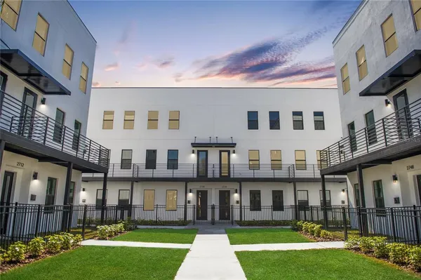 $4,250 | 2724 5th Avenue South, St. Petersburg, FL 33712