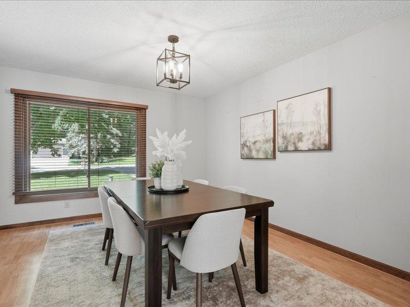 9331 Cedar Forest Road Eden Prairie, MN 55347 - Photo 21 of 41