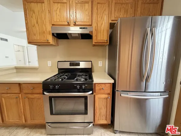 $2,500 | 11727 Mayfield Avenue, Unit 2, Los Angeles, CA 90049