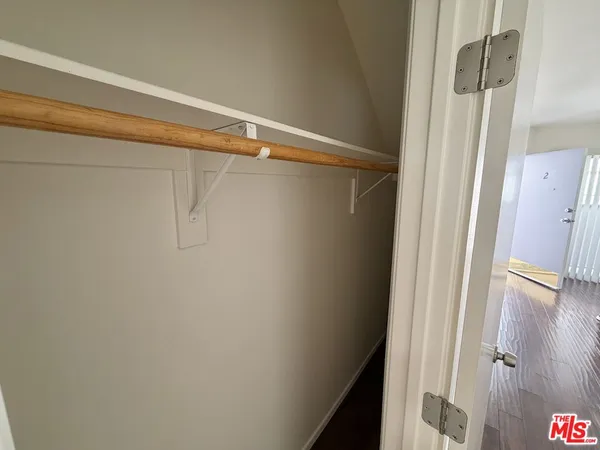$2,500 | 11727 Mayfield Avenue, Unit 2, Los Angeles, CA 90049