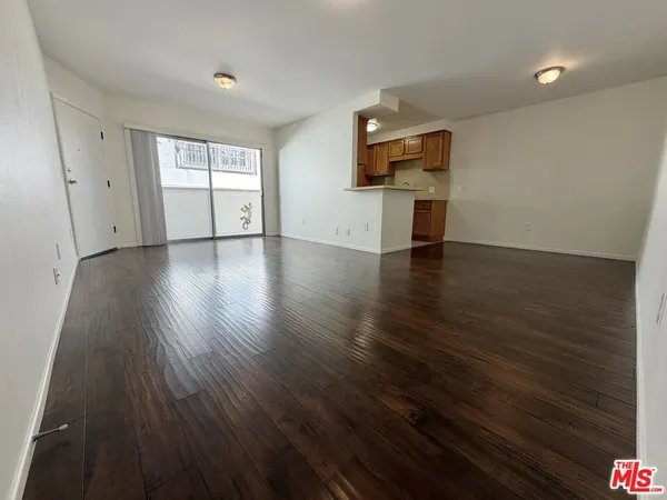 $2,500 | 11727 Mayfield Avenue, Unit 2, Los Angeles, CA 90049