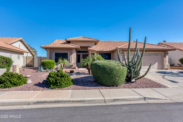$1,900 | 20615 North Ventana Drive West, Sun City, AZ 85373