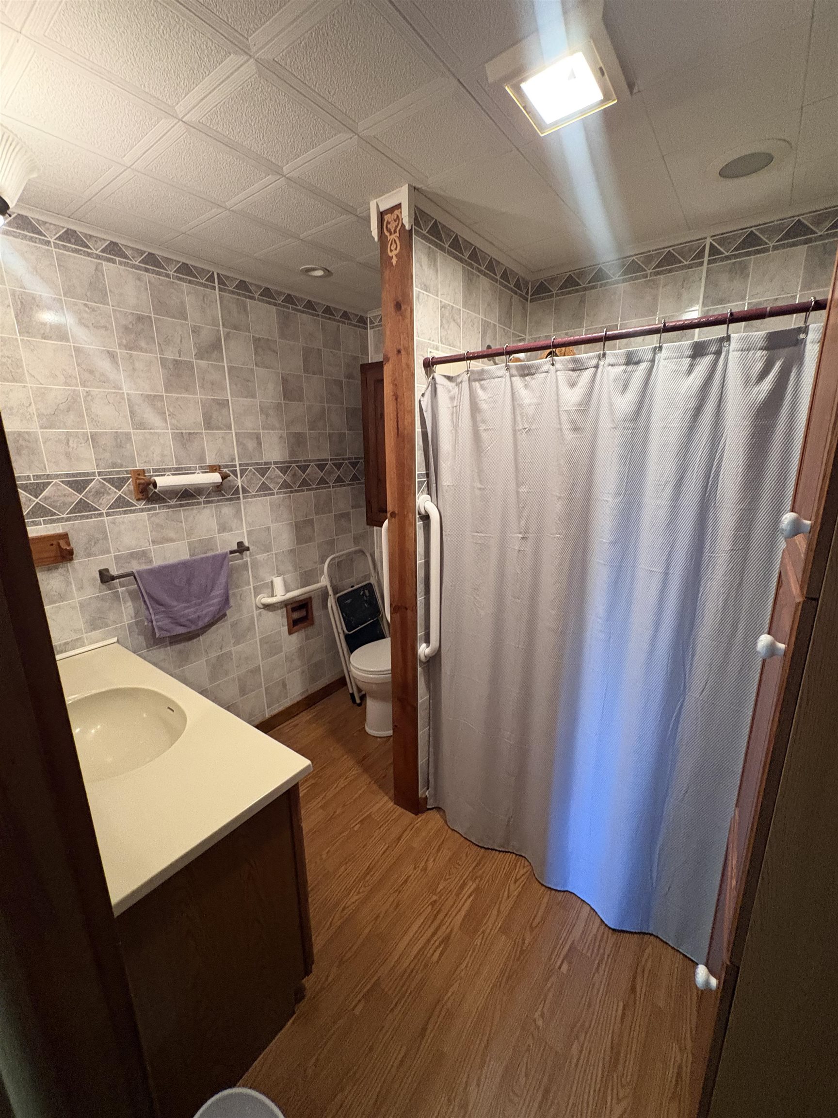 1891 West Moore Road Saginaw, MI 48601 - Photo 12 of 22