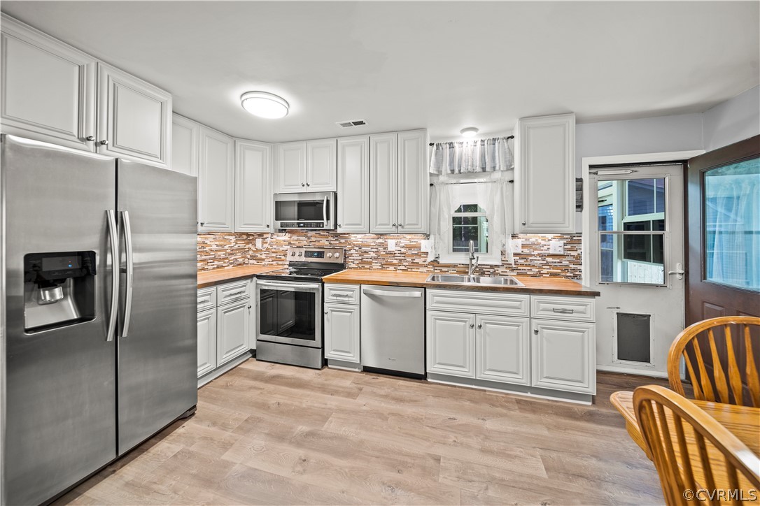 15926 Tri Gate Road Chester, VA 23831 - Photo 7 of 29