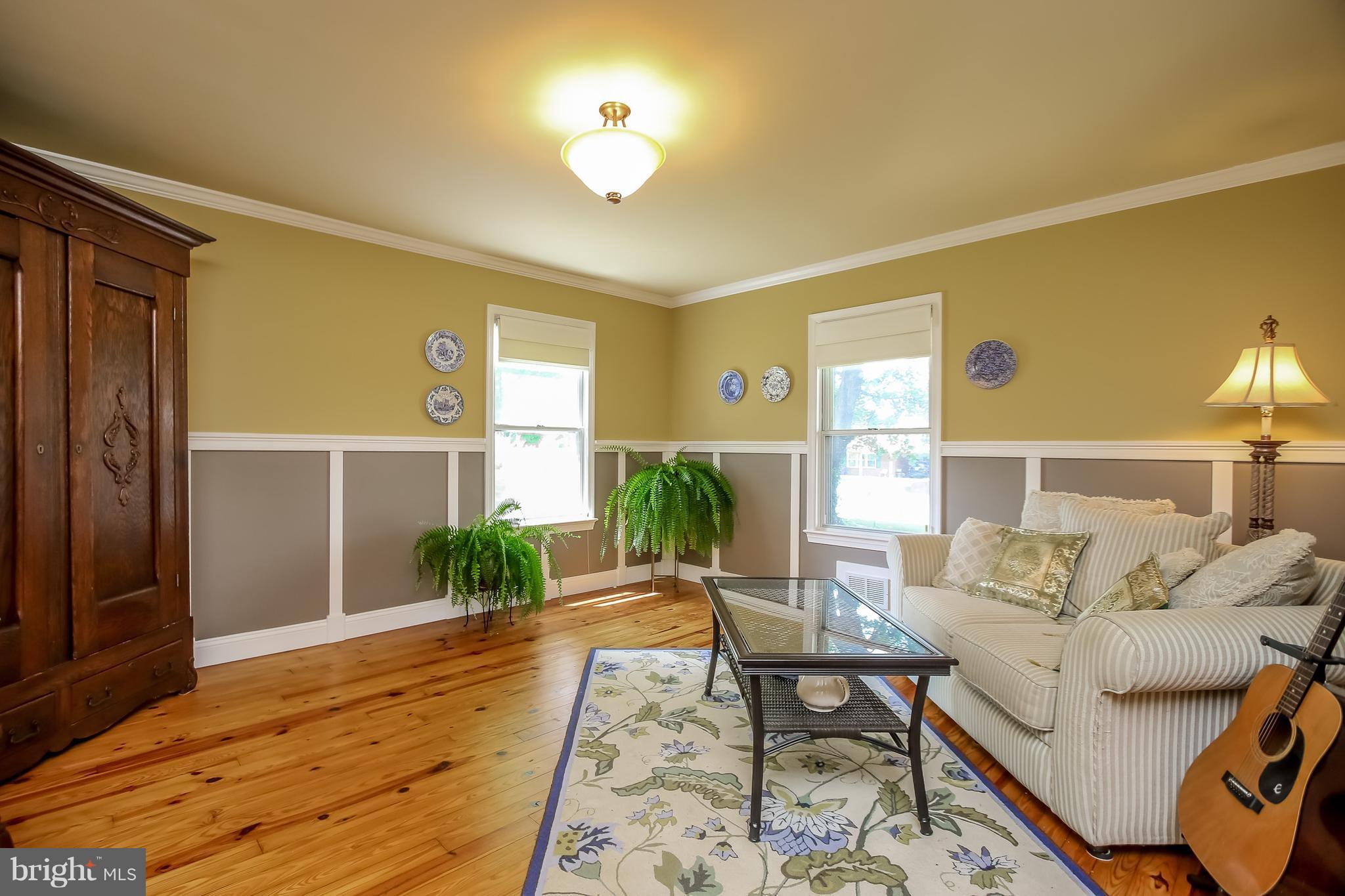 9200 Gue Road Damascus, MD 20872 - Photo 5 of 30 Formal dining room or den