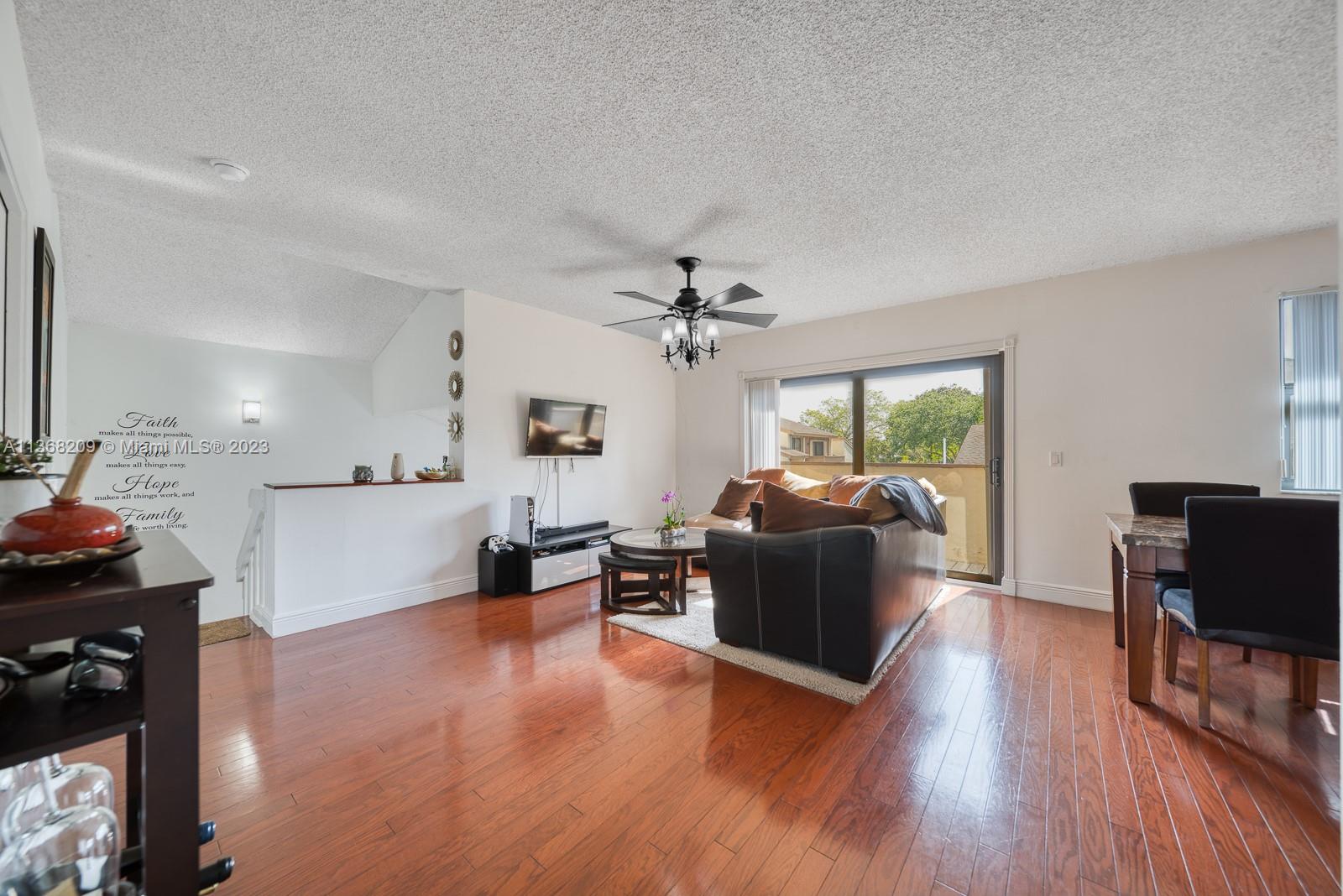 10737 Southwest 113th Place, Unit D106 Miami, FL 33176 - Photo 7 of 55