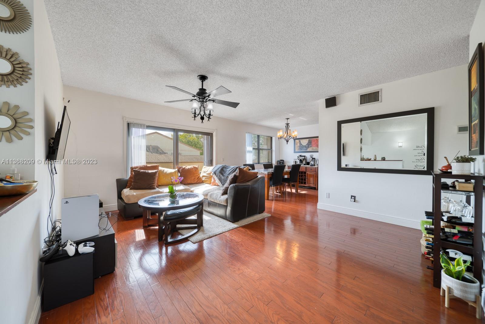 10737 Southwest 113th Place, Unit D106 Miami, FL 33176 - Photo 8 of 55