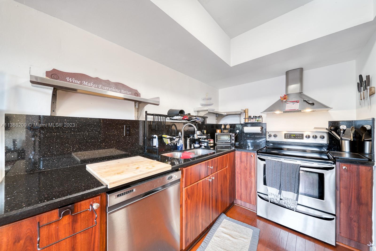 10737 Southwest 113th Place, Unit D106 Miami, FL 33176 - Photo 10 of 55