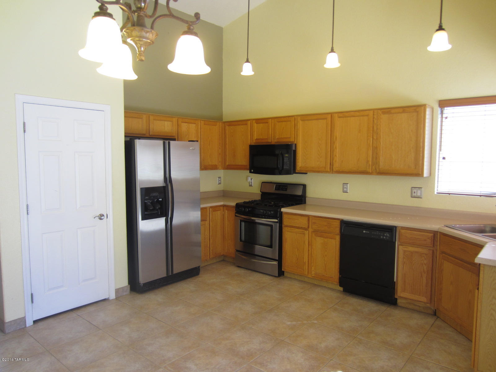 7311 West Rivulet Drive Tucson, AZ 85743 - Photo 4 of 11