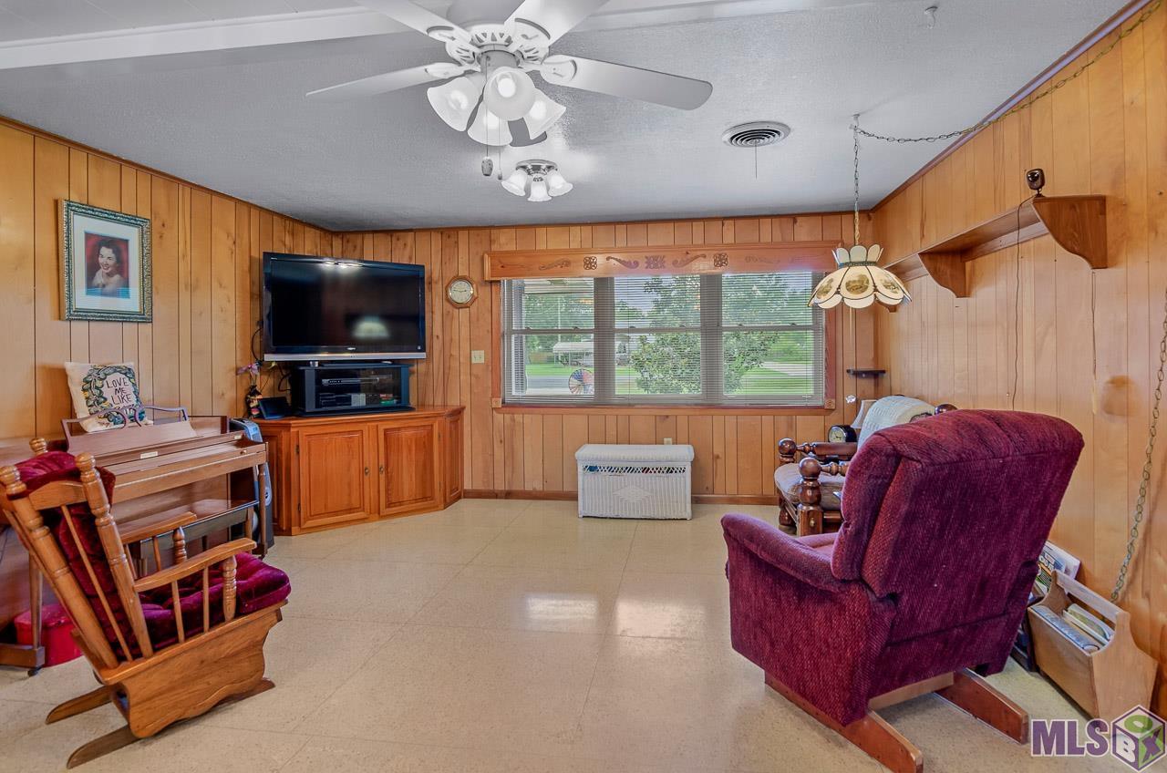 13116 Harold Road Gonzales, LA 70737 - Photo 3 of 19 Gallery Image 3
