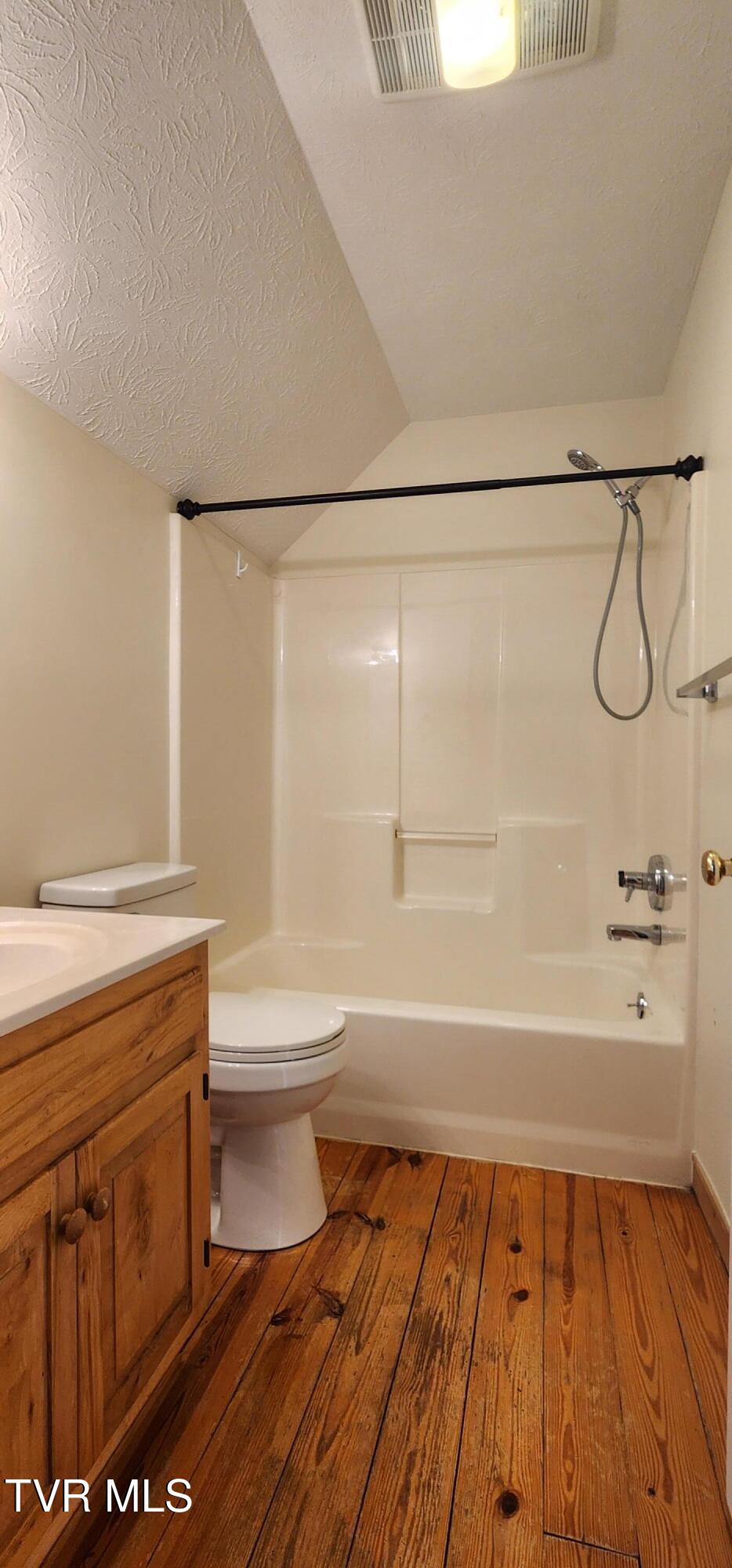 22089 Parks Mill Road Abingdon, VA 24211 - Photo 11 of 35 20251104_154737