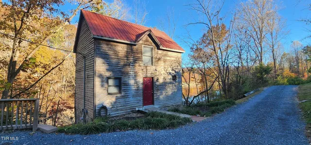 $1,550 | 22089 Parks Mill Road, Abingdon, VA 24211