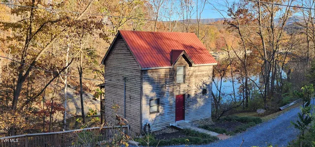 $1,550 | 22089 Parks Mill Road, Abingdon, VA 24211