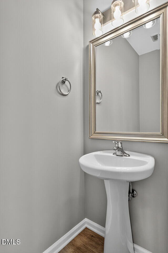 802 Bryant Street Raleigh, NC 27603 - Photo 16 of 25 016-1280x960-powder-room