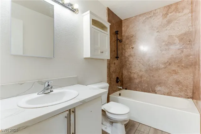 $1,244 | 510 Elm Drive, Unit 105, Las Vegas, NV 89169