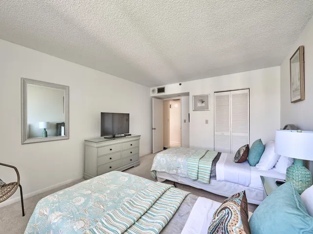 $5,000 | 3420 South Ocean Boulevard, Unit 11R, Highland Beach, FL 33487