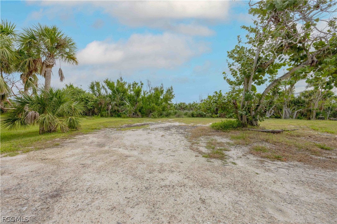 393-401 Raintree Place Sanibel, FL 33957 - Photo 10 of 10