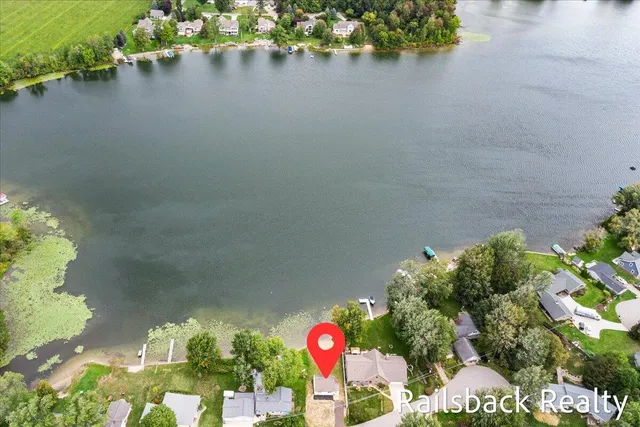 $319,900 | 2747 Van Dyke Street, Conklin, MI 49403