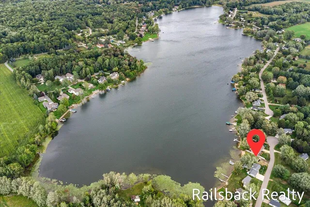 $319,900 | 2747 Van Dyke Street, Conklin, MI 49403