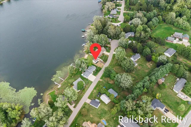 $319,900 | 2747 Van Dyke Street, Conklin, MI 49403