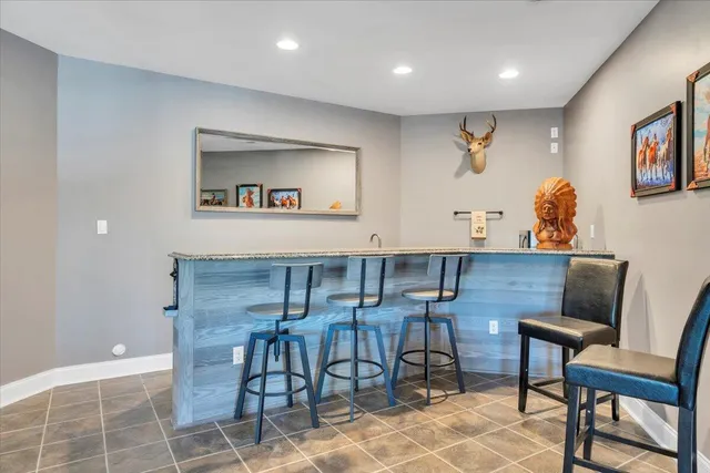 $1,225,000 | 5565 Carons View Lane, Roanoke, VA 24014