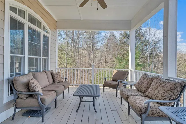 $1,225,000 | 5565 Carons View Lane, Roanoke, VA 24014