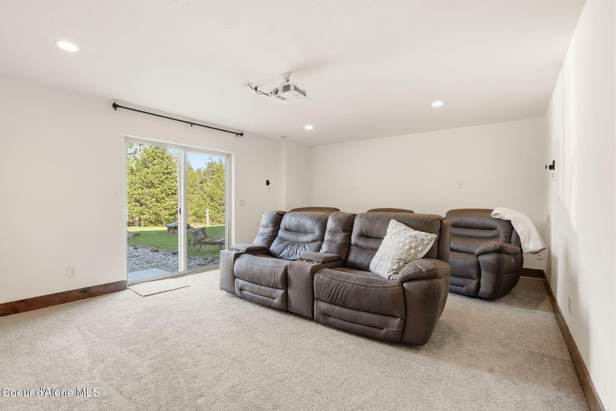 5774 West Kidd Island Road Coeur D'Alene, ID 83814 - Photo 25 of 44 Inside-Media-Kidd-23