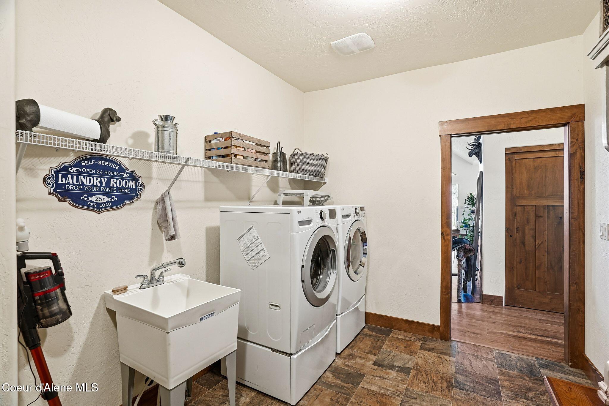 5774 West Kidd Island Road Coeur D'Alene, ID 83814 - Photo 31 of 44 Inside-Media-Kidd-29