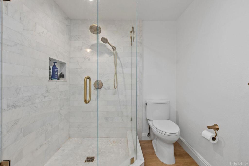 7057 Estrella De Mar Road Carlsbad, CA 92009 - Photo 17 of 40