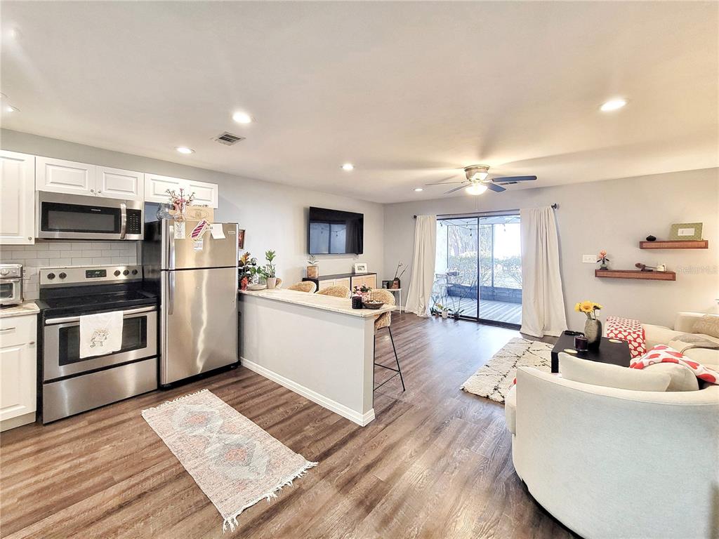 2830 Southwest 14th Drive Gainesville, FL 32608 - Photo 4 of 21