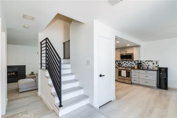 $3,595 | 3340 East Collins Avenue, Unit 21, Orange, CA 92867