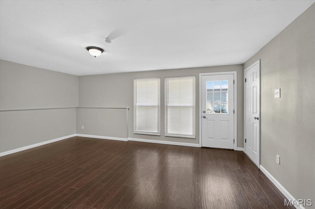 10915 Ridge Forest Drive St. Louis, MO 63123 - Photo 27 of 35