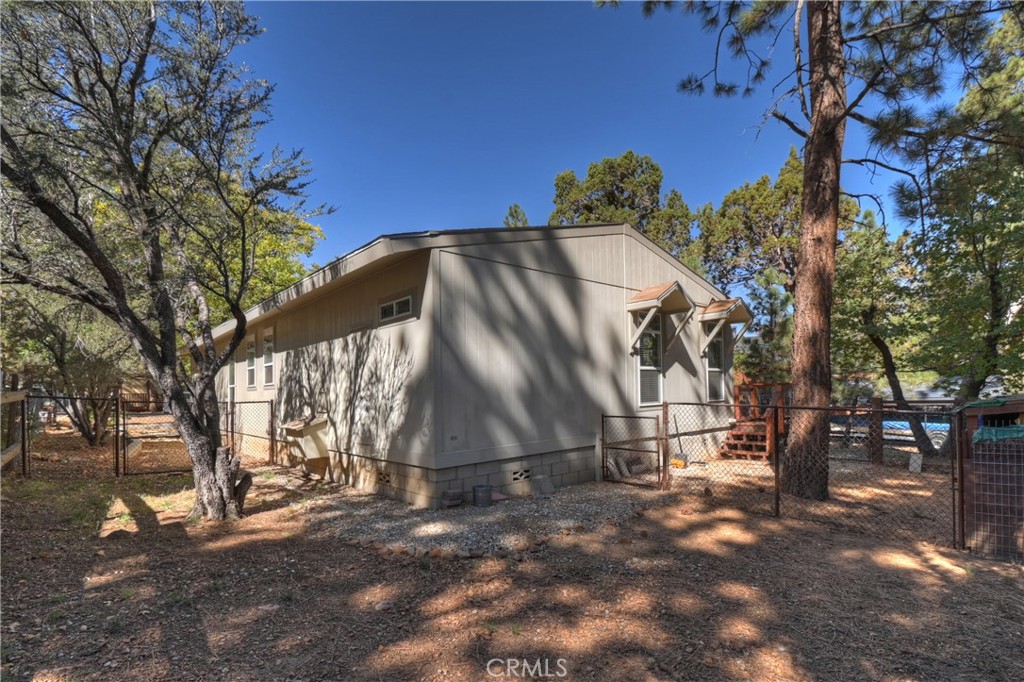 775 Riverside Avenue Sugarloaf, CA 92386 - Photo 19 of 32 a view of outdoor space with a tree