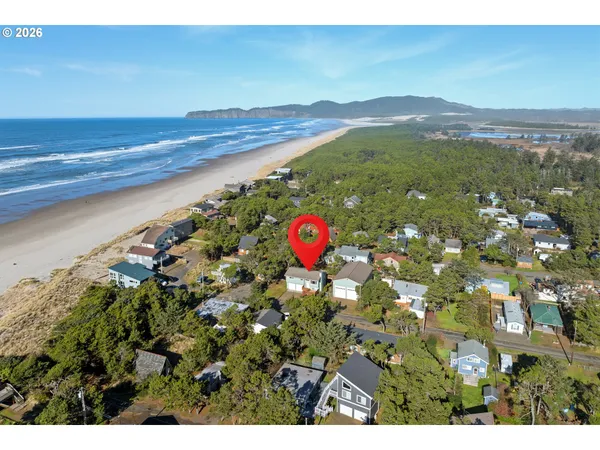 $950,000 | 5750 Holly Avenue, Cloverdale, OR 97112