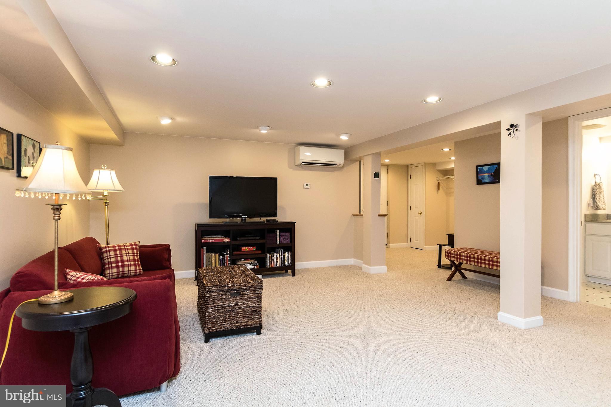 221 Ridgeway Road Catonsville, MD 21228 - Photo 36 of 60 Finished lower level