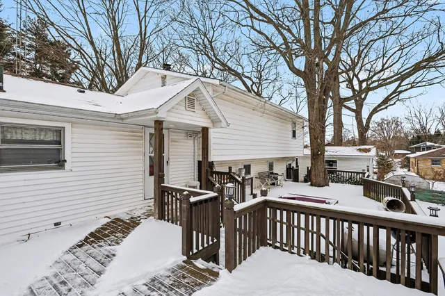 $395,000 | 2854 Oak Street, Stevensville, MI 49127