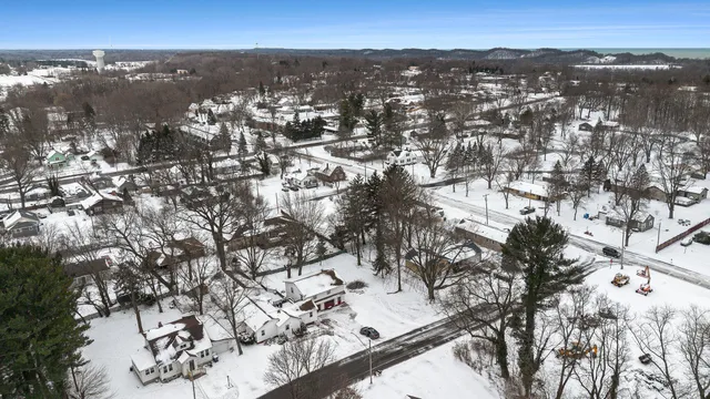 $395,000 | 2854 Oak Street, Stevensville, MI 49127