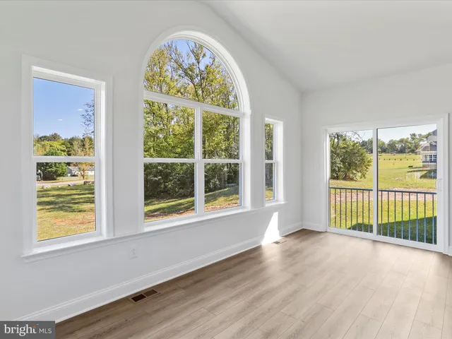 $565,900 | 127 Sussex Drive, Falling Waters, WV 25419