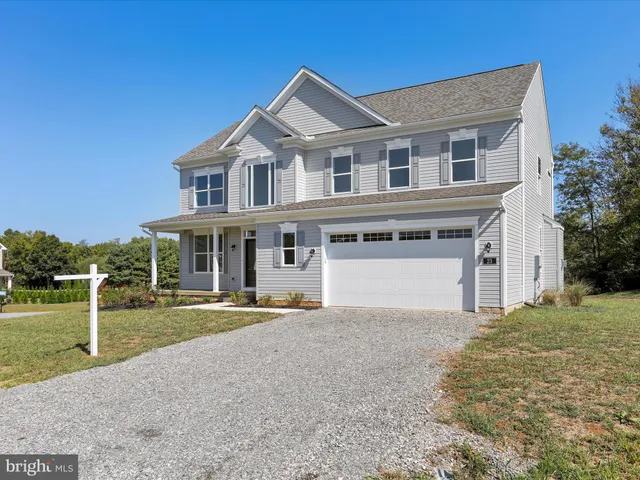 $565,900 | 127 Sussex Drive, Falling Waters, WV 25419