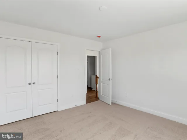 $565,900 | 127 Sussex Drive, Falling Waters, WV 25419