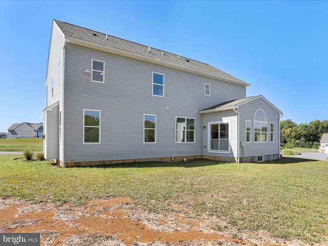 $565,900 | 127 Sussex Drive, Falling Waters, WV 25419