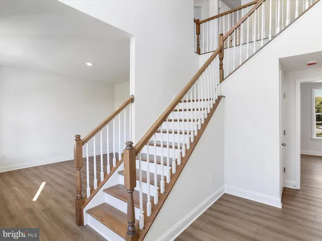 $565,900 | 127 Sussex Drive, Falling Waters, WV 25419