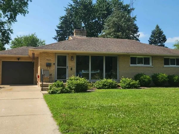 $250,000 | 922 West Vanmeter Street, Kankakee, IL 60901