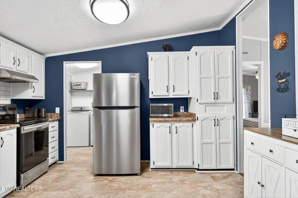 $350,000 | 1541 Hassler Loop, Byrdstown, TN 38549