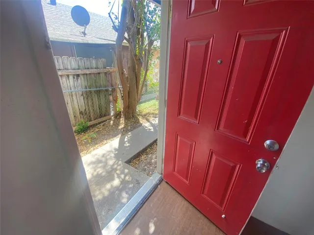 $1,295 | 1000 Fieldwood Drive, Unit A, Austin, TX 78758