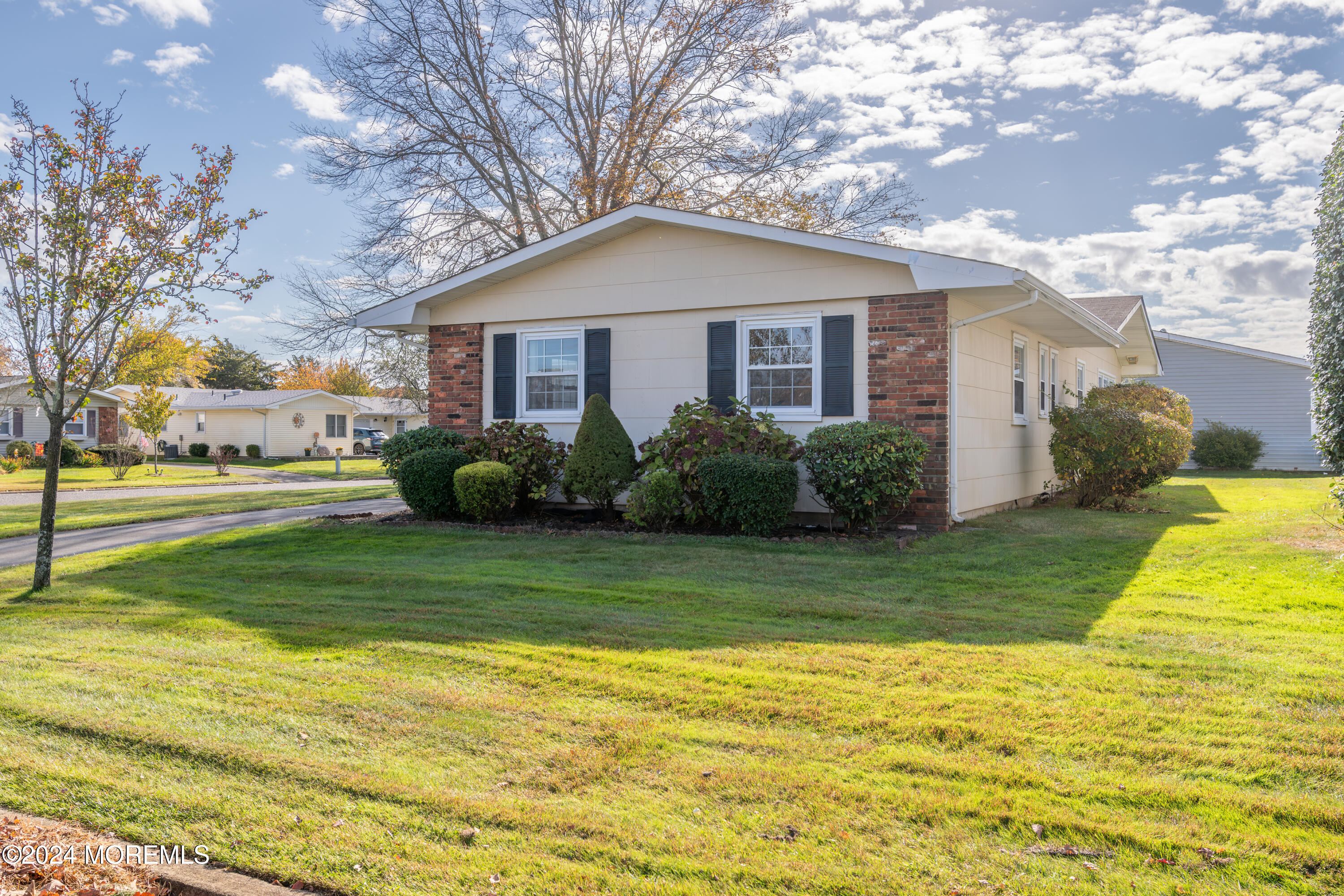 9 Brooke Road Brick, NJ 08724 - Photo 4 of 28 Front view