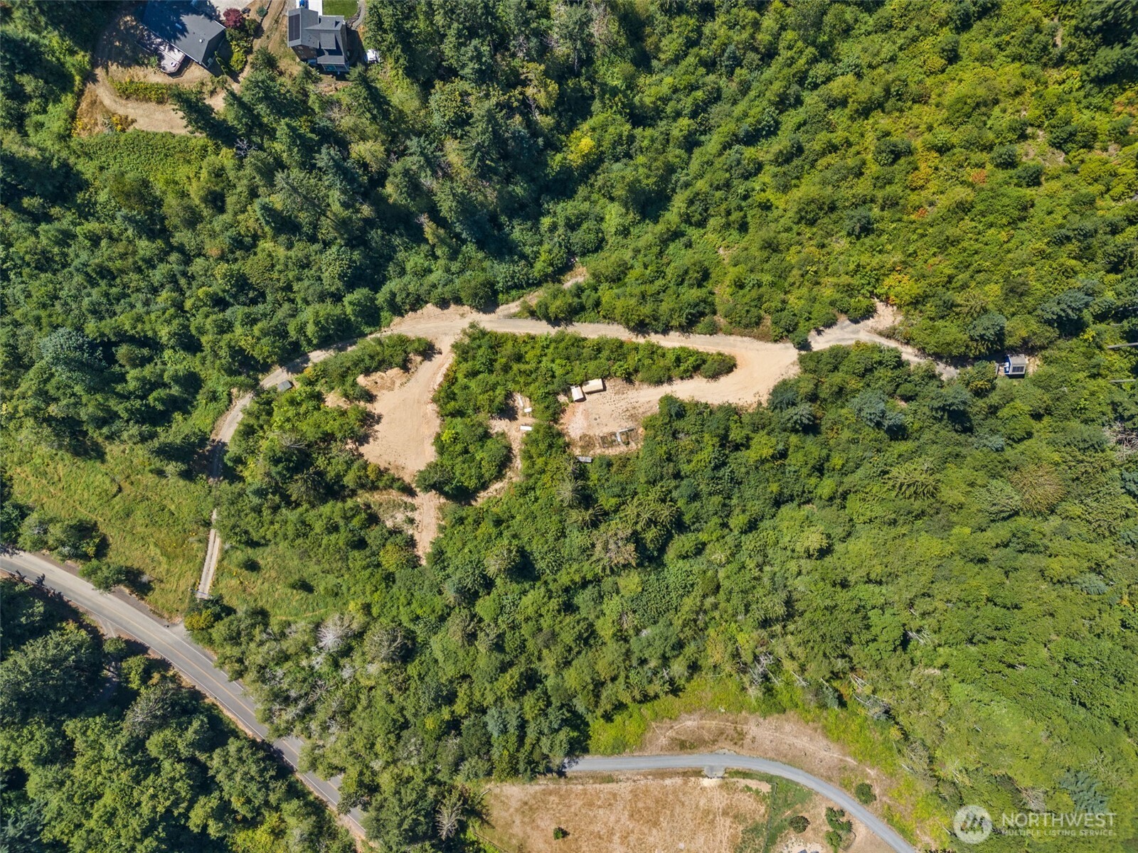 179 Halliday Road Centralia, WA 98531 - Photo 25 of 34 a backyard of a house with a tree