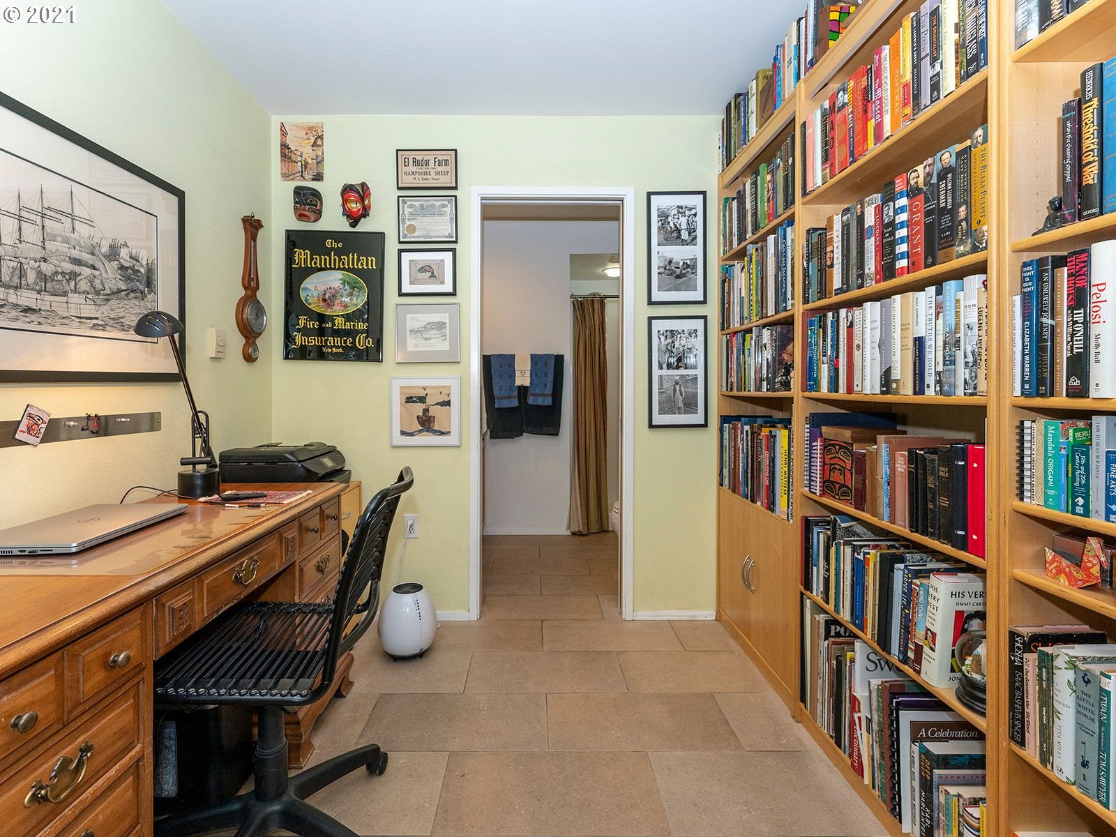 5823 Northeast Center Commons Way Portland, OR 97213 - Photo 3 of 27 Gallery Image 3