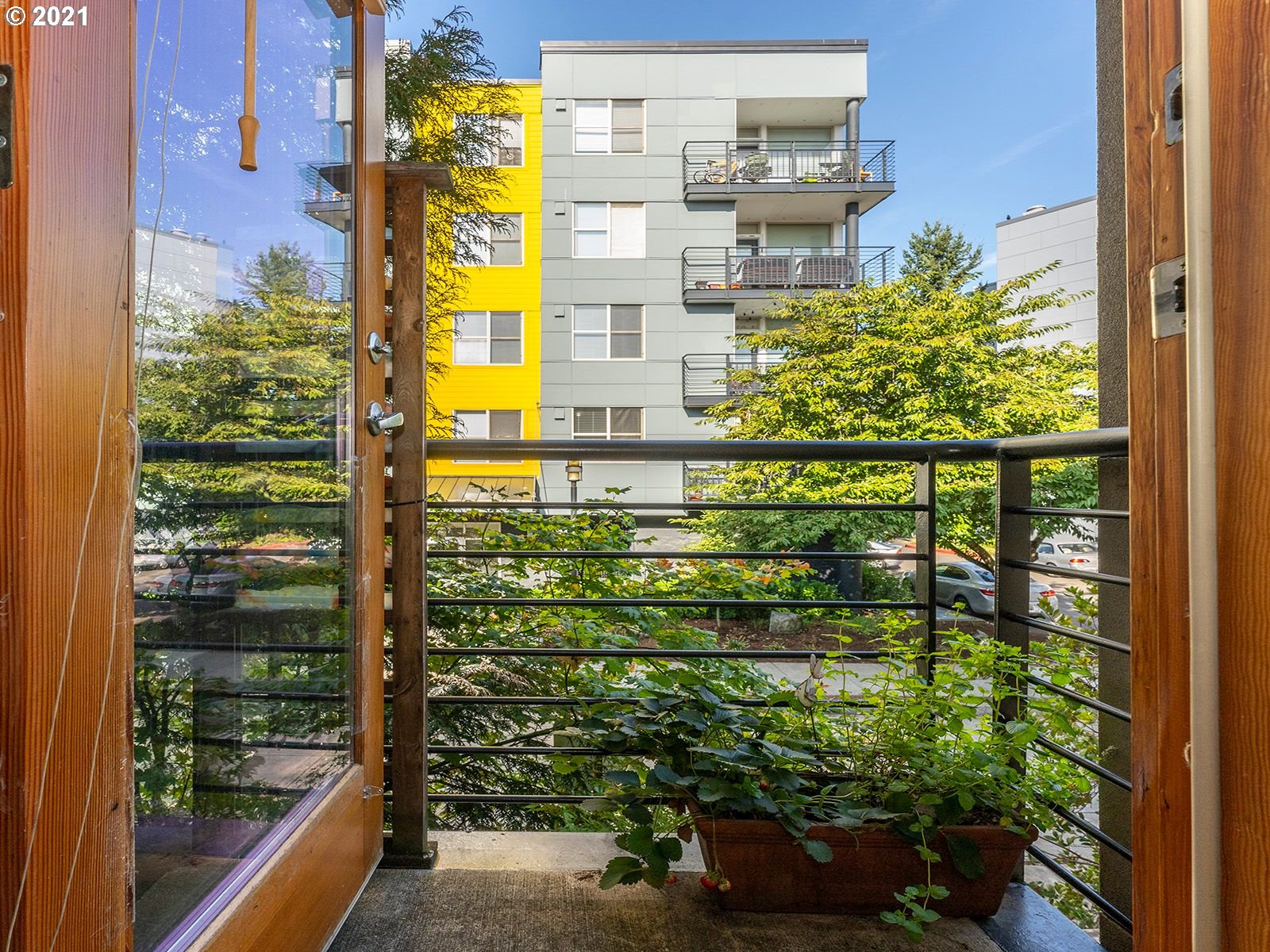 5823 Northeast Center Commons Way Portland, OR 97213 - Photo 23 of 27 Gallery Image 23